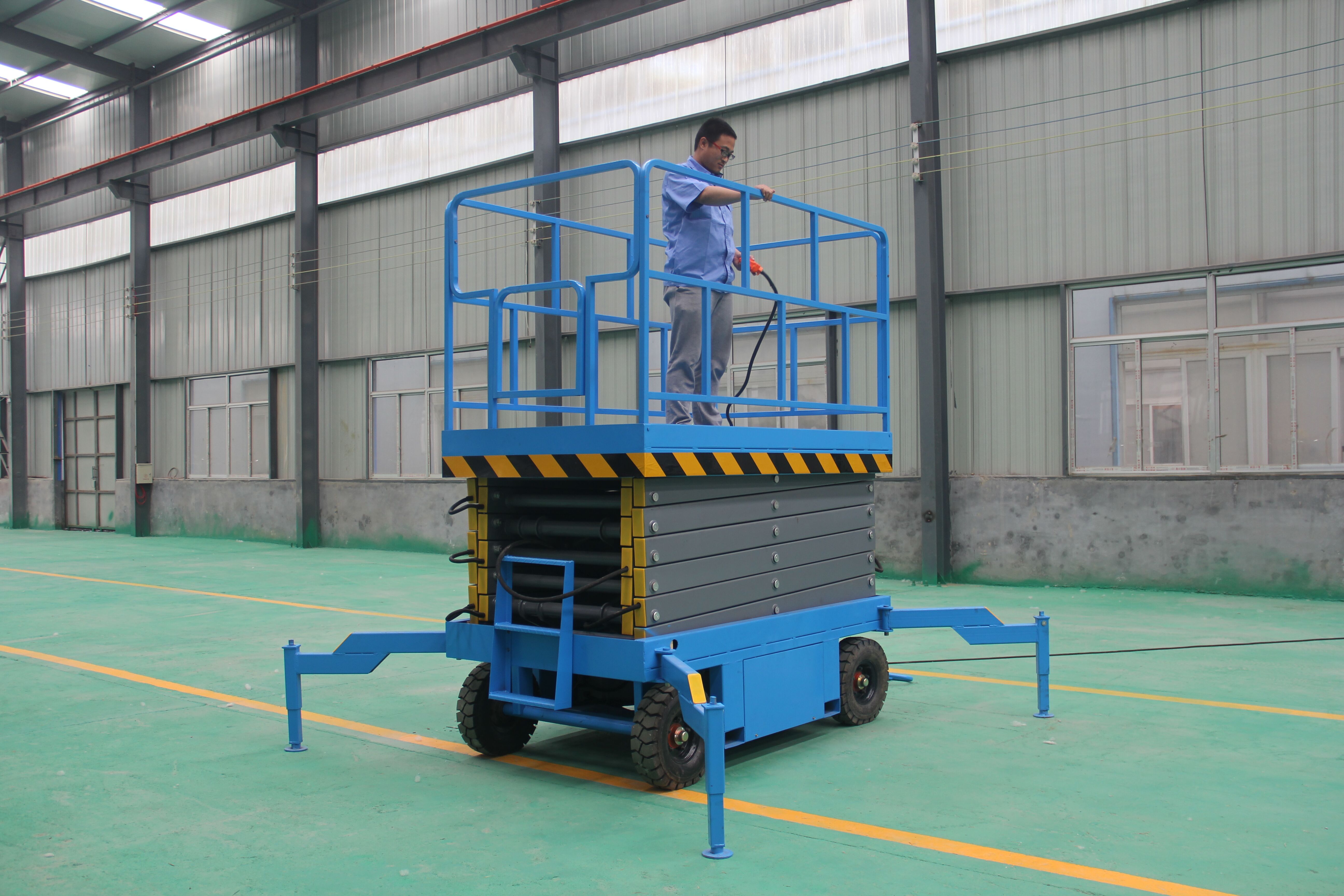 移動(dòng)剪叉升降平臺(tái)(圖2) \